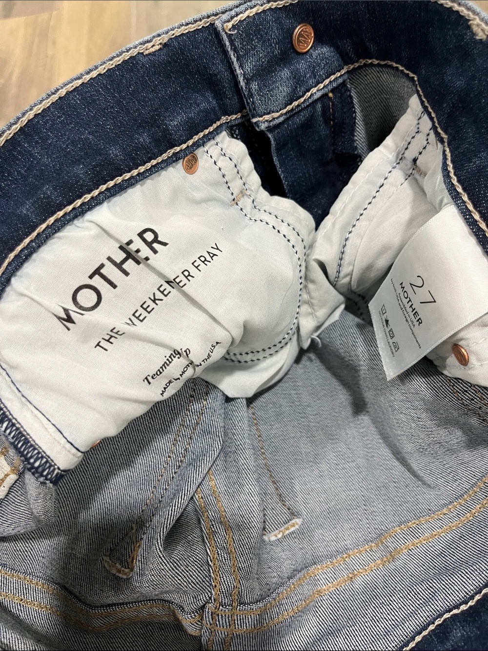 NEW Mother Jeans The Weekender Fray in Teaming Up Size 27 - Picture 6 of 8